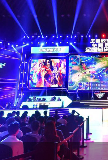 更反映在球 更反映在球